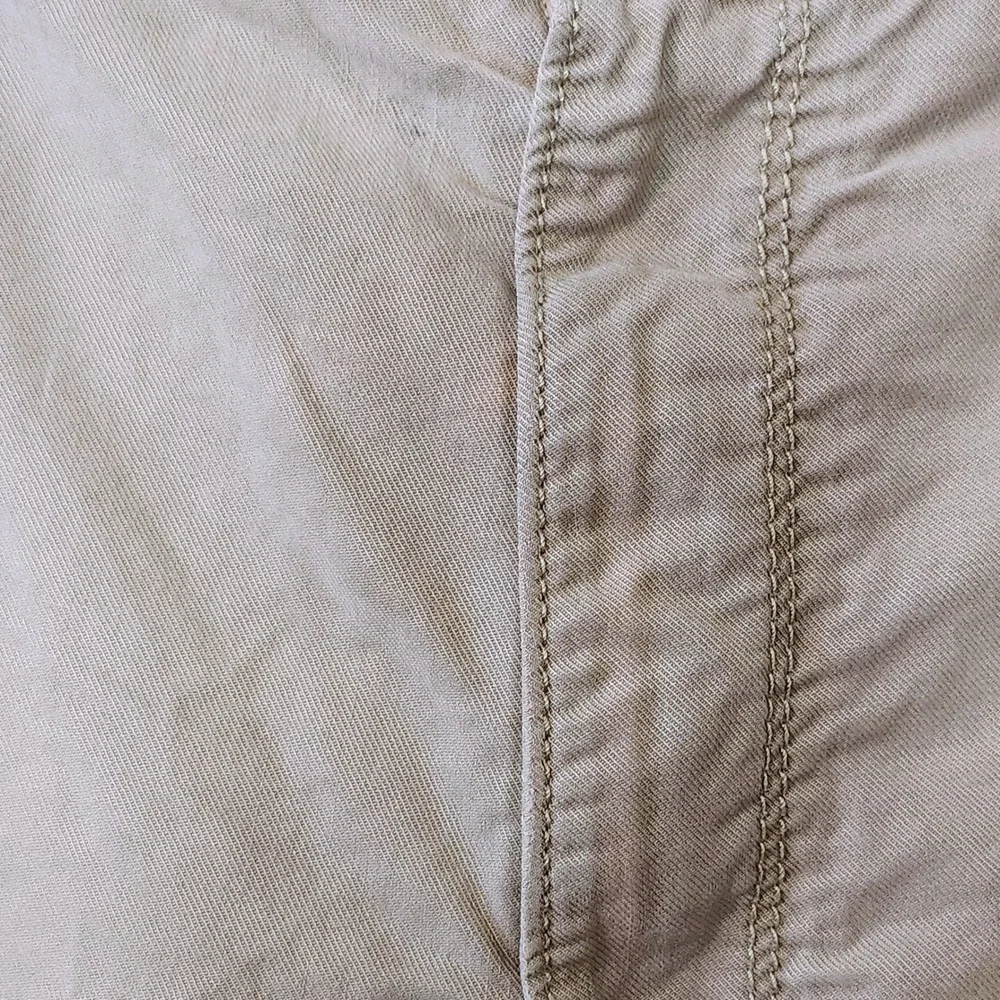TOMMY BAHAMA CASUAL‎ GOLF SHORTS MENS 38 TAN COTTON TENCEL